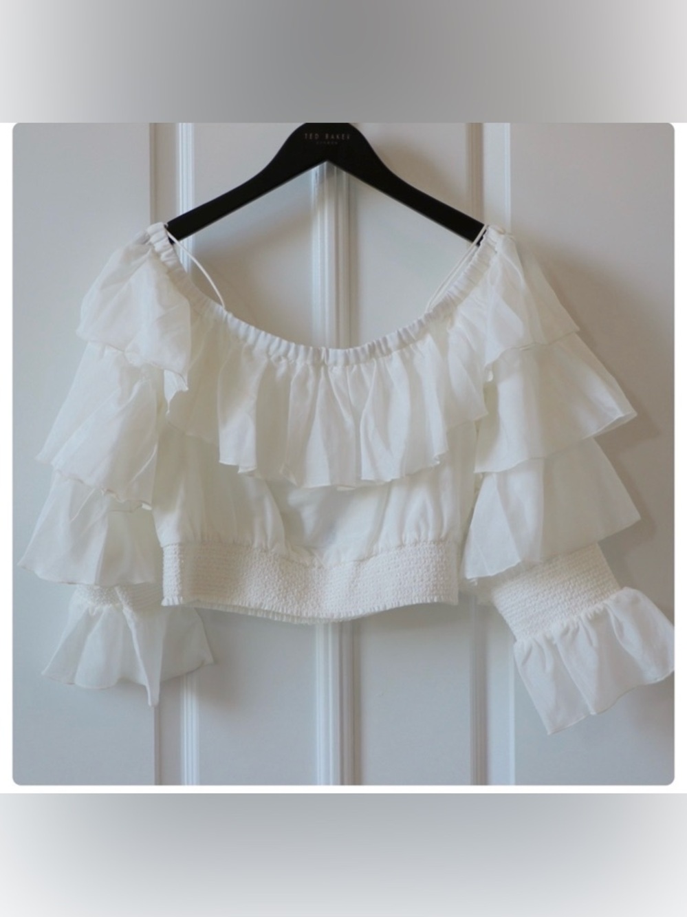 Alice + Olivia Mandara Ruffle Smocked Waist Crop Top White Size S cotton/silk - Picture 3 of 7